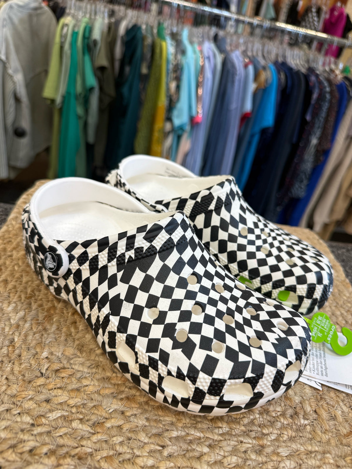 New with Tag CROCS Black check White Size 8 Shoe