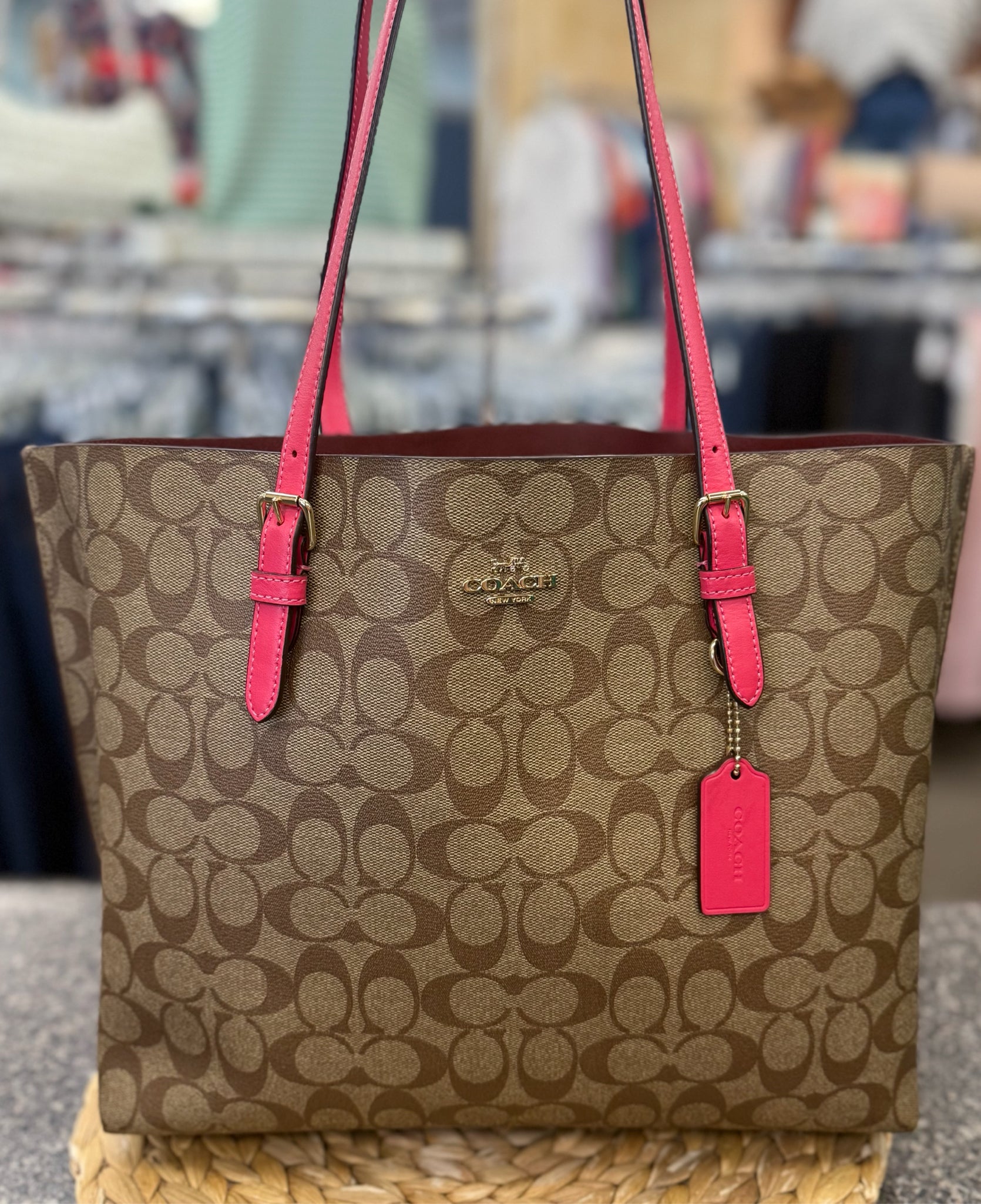 Pre-owned COACH Tan Signature Pink Trim Shoulder Designer Purse