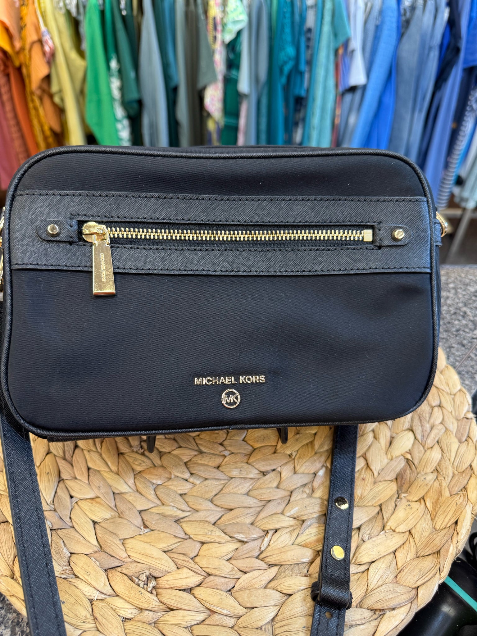 Pre-owned MICHAEL KORS Black Gold Crossbody Designer Purse
