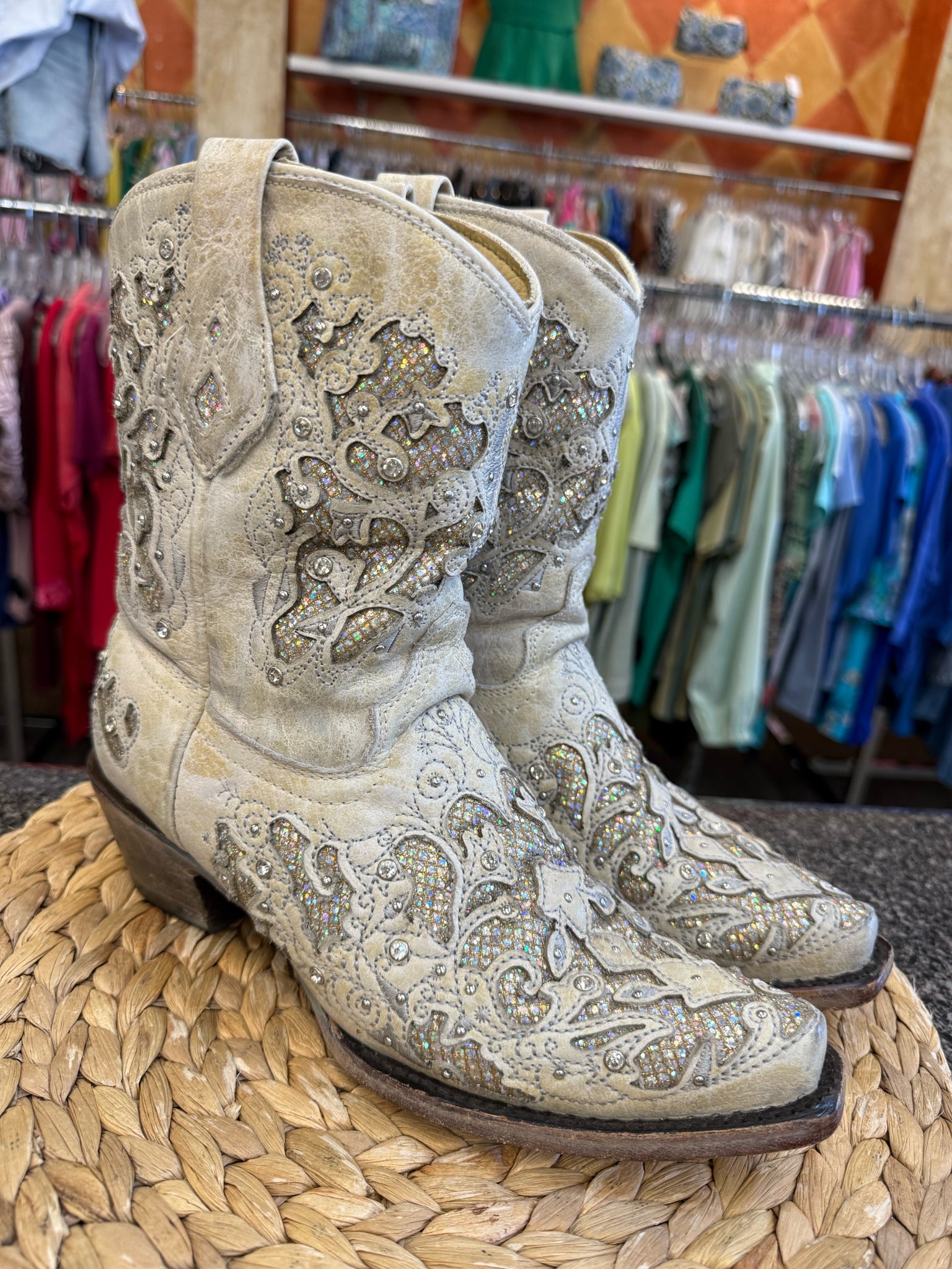 Pre-owned CORRAL Gray blend Sparkle Size 8 Designer Boot