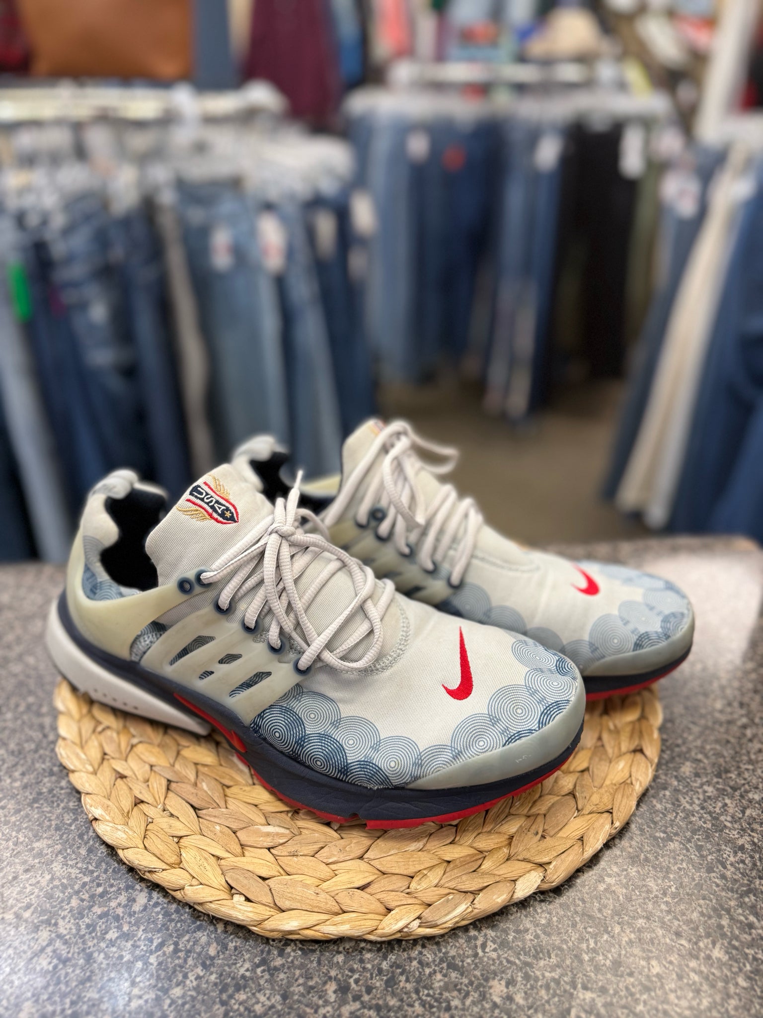 Pre-owned NIKE Blue Red Trim SHOE SIZE 13 MENS Designer Sneaker