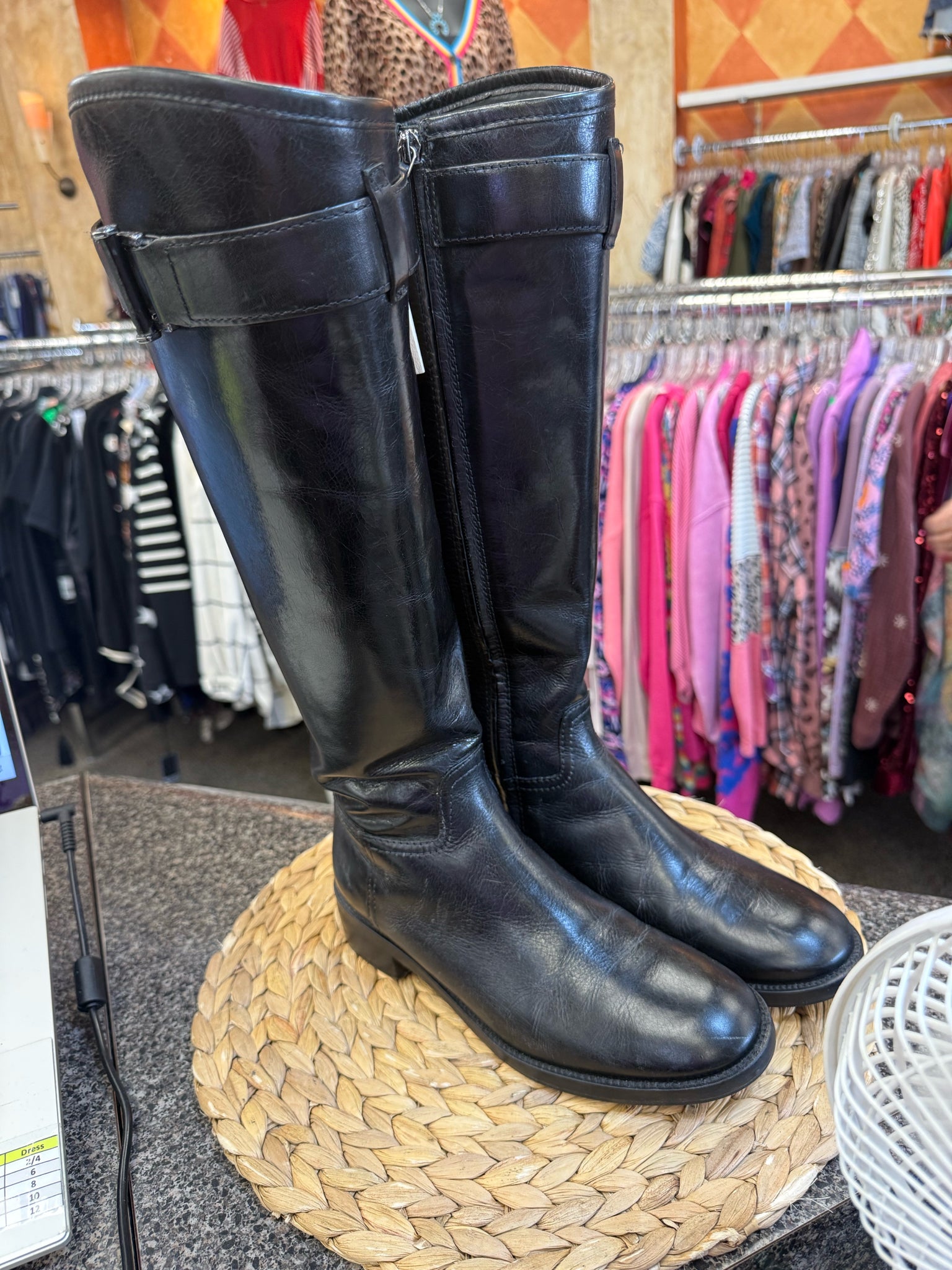 Pre-owned TORY BURCH BLACK LEATHER Size 7 Designer Boot