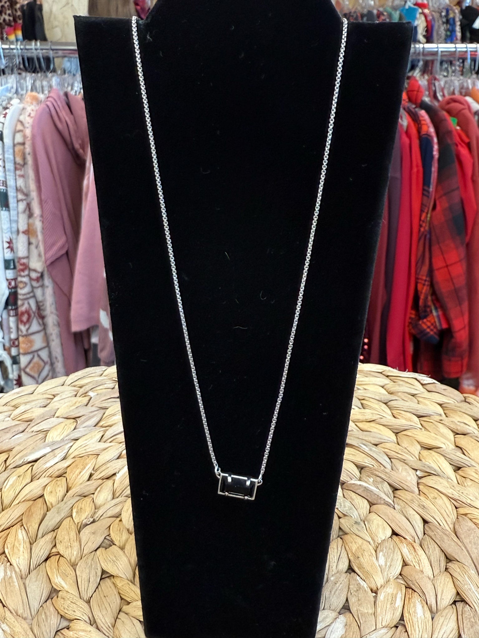 Pre-owned KENDRA SCOTT Black Silver Designer Necklace