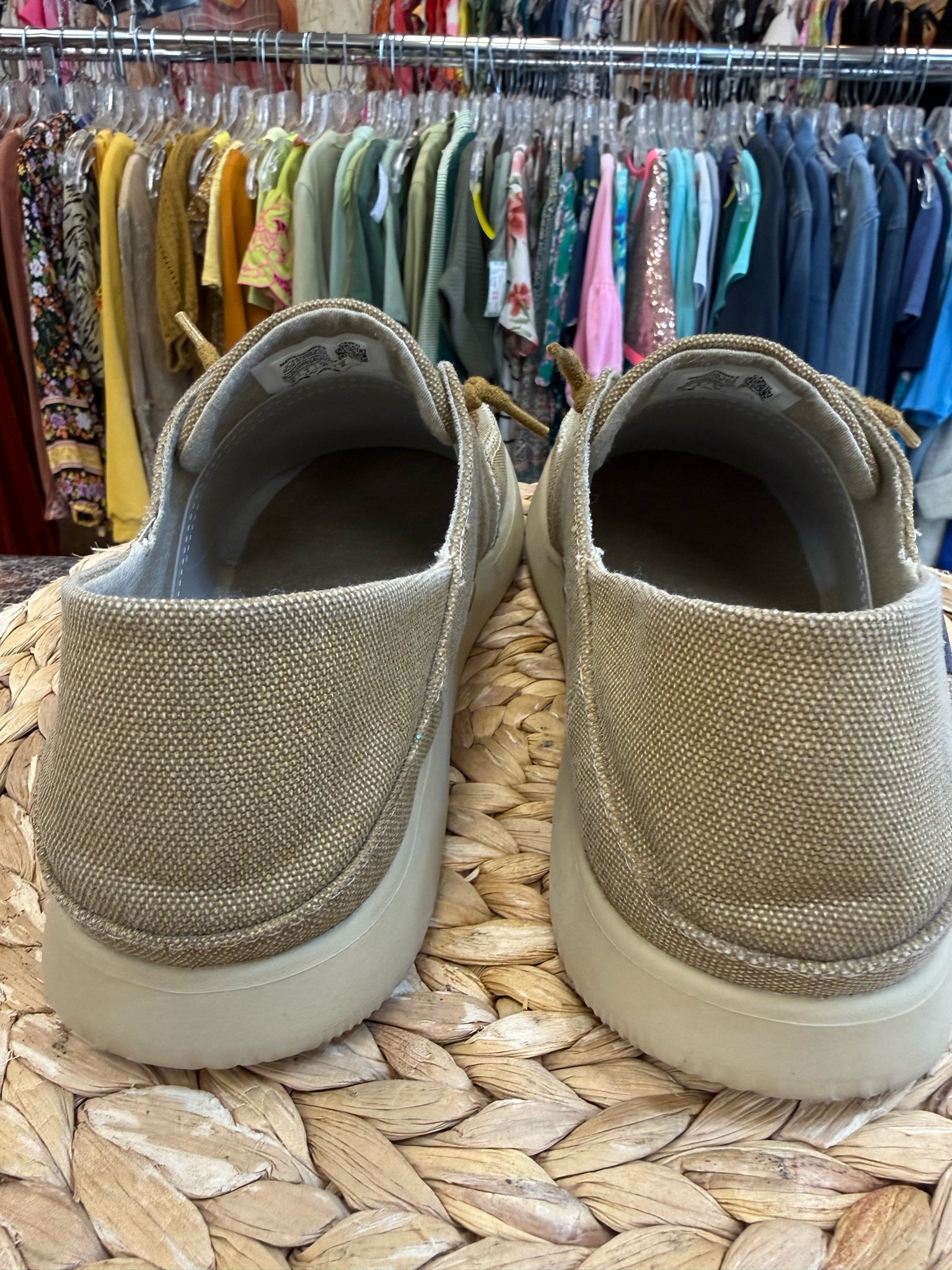 Pre-owned CHACO Tan SHOE SIZE 10 MENS Shoes