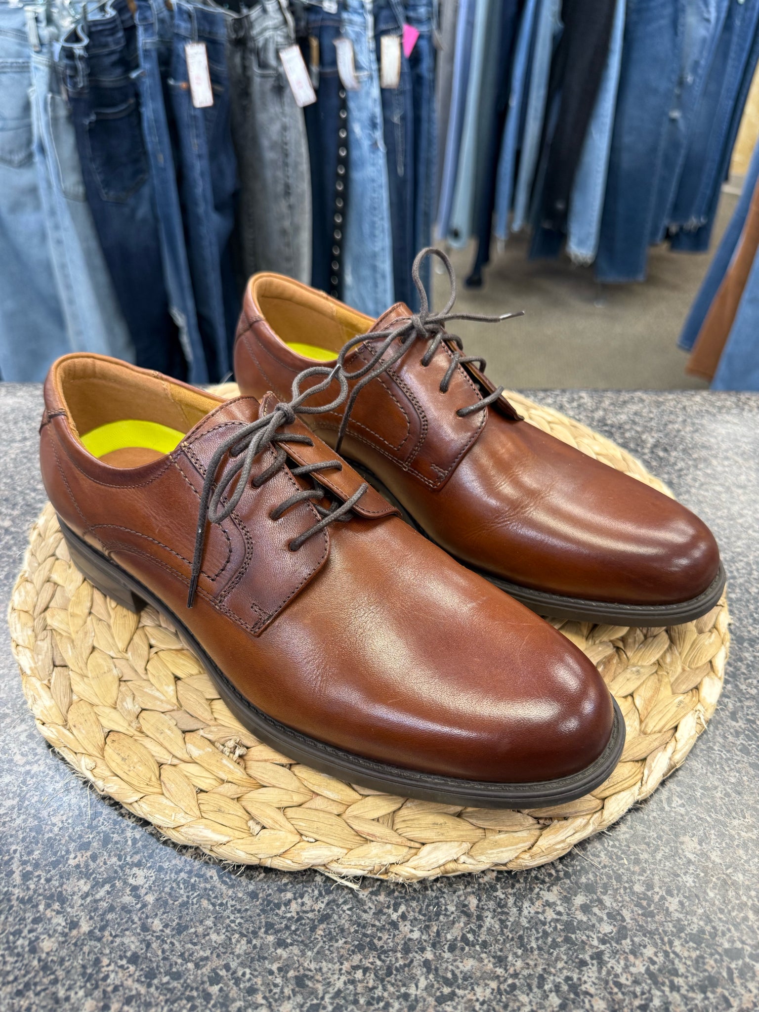 Pre-owned FLORSHEIM Brown SHOE SIZE 9.5 MENS Shoes