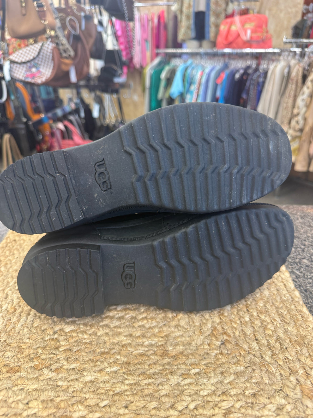 Pre-owned UGG Black Size 9.5 Boot