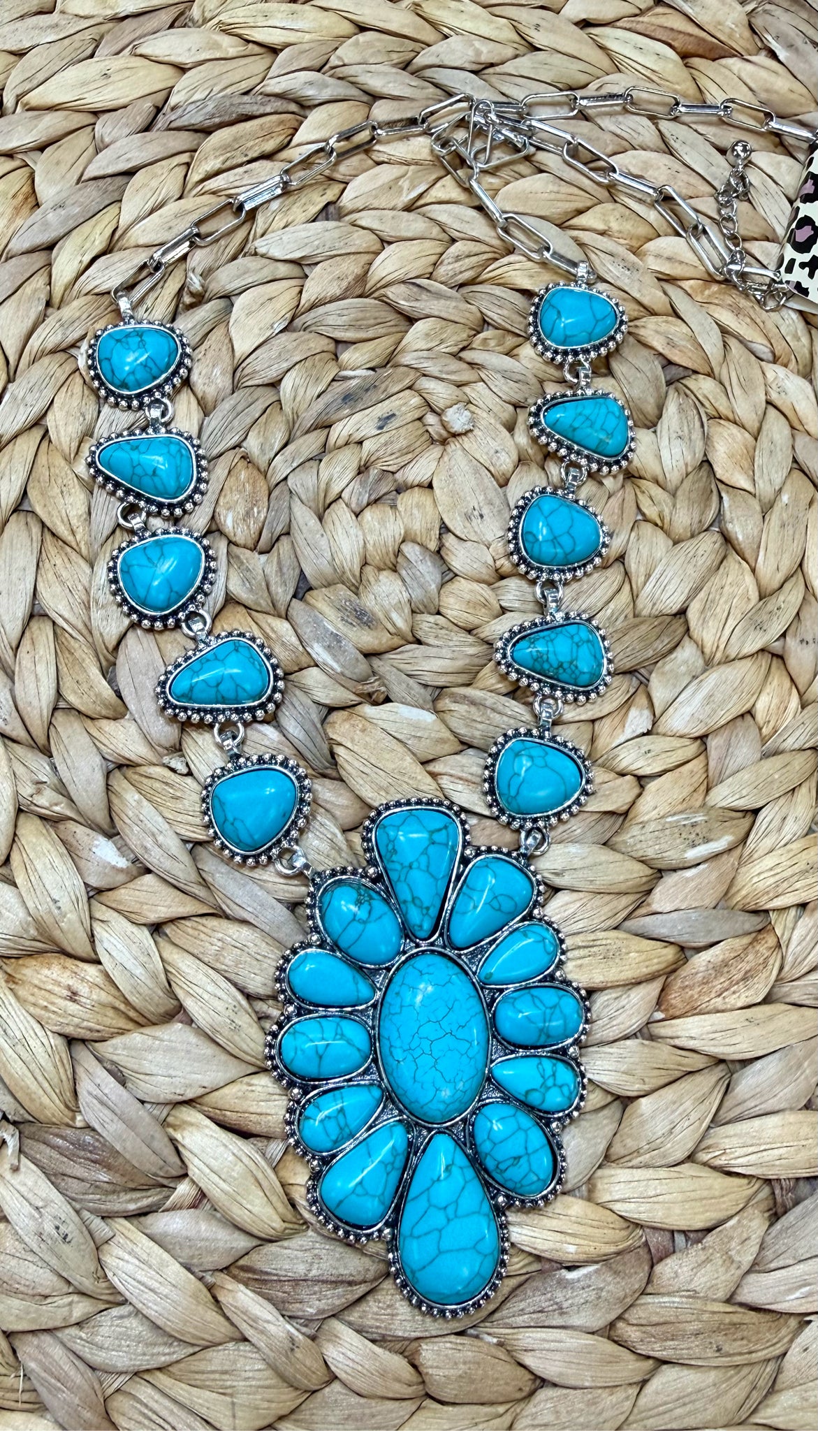 New YF Turquoise Silver Trim Necklace