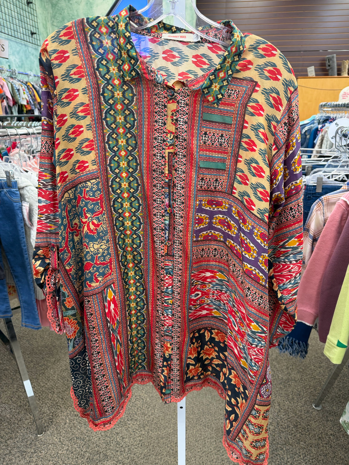 Pre-owned JOHNNY WAS Multi Print Red Size: L Long Sleeve Blouse
