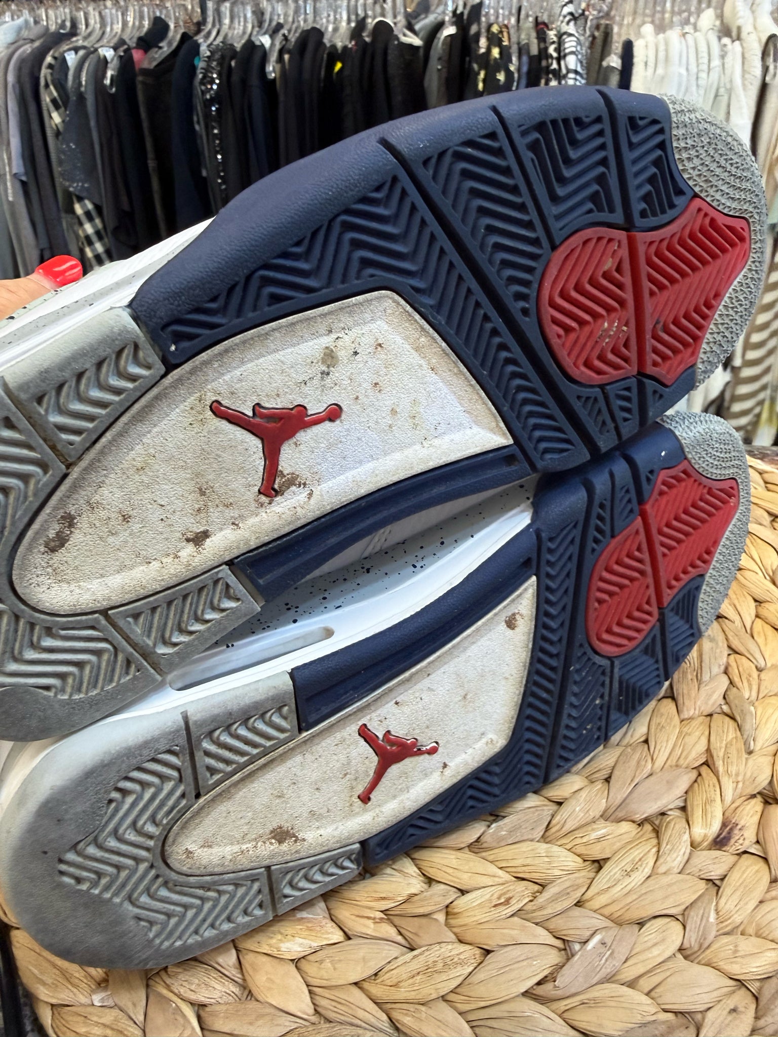 Pre-owned AIR JORDAN White Dark Blue Trim Shoe Size 4.5 GIRLS Designer Sneaker