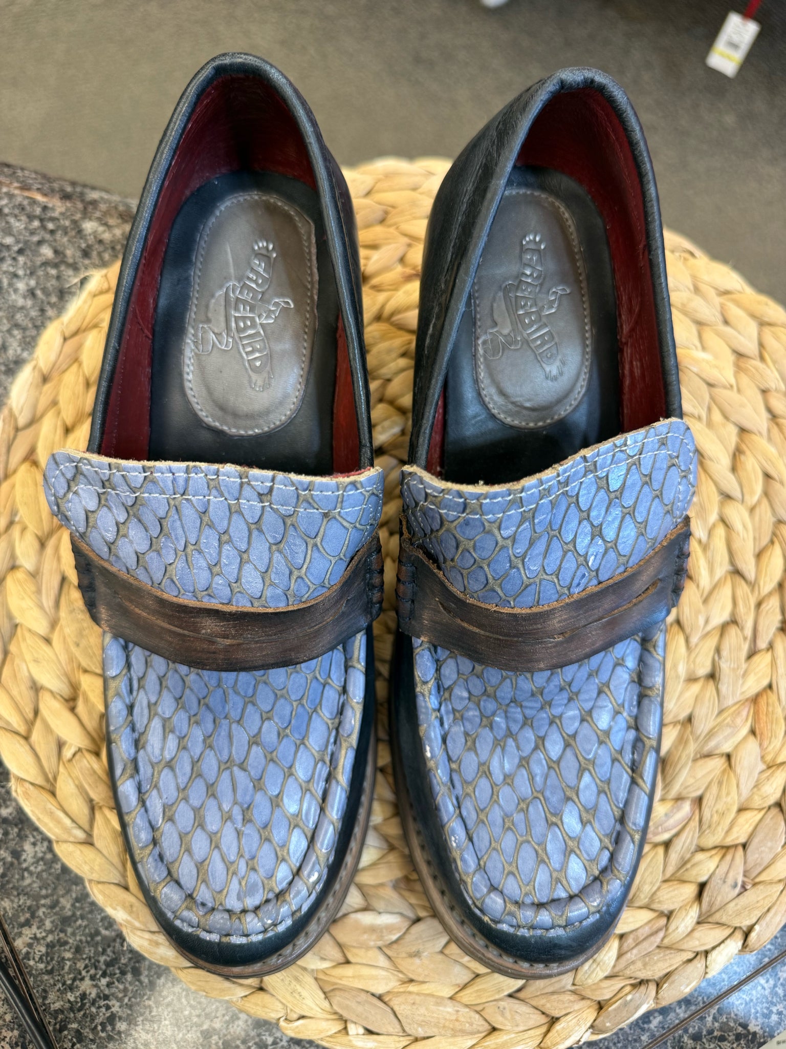 Pre-owned FREEBIRD Navy Light Blue Size 9 Designer Shoe