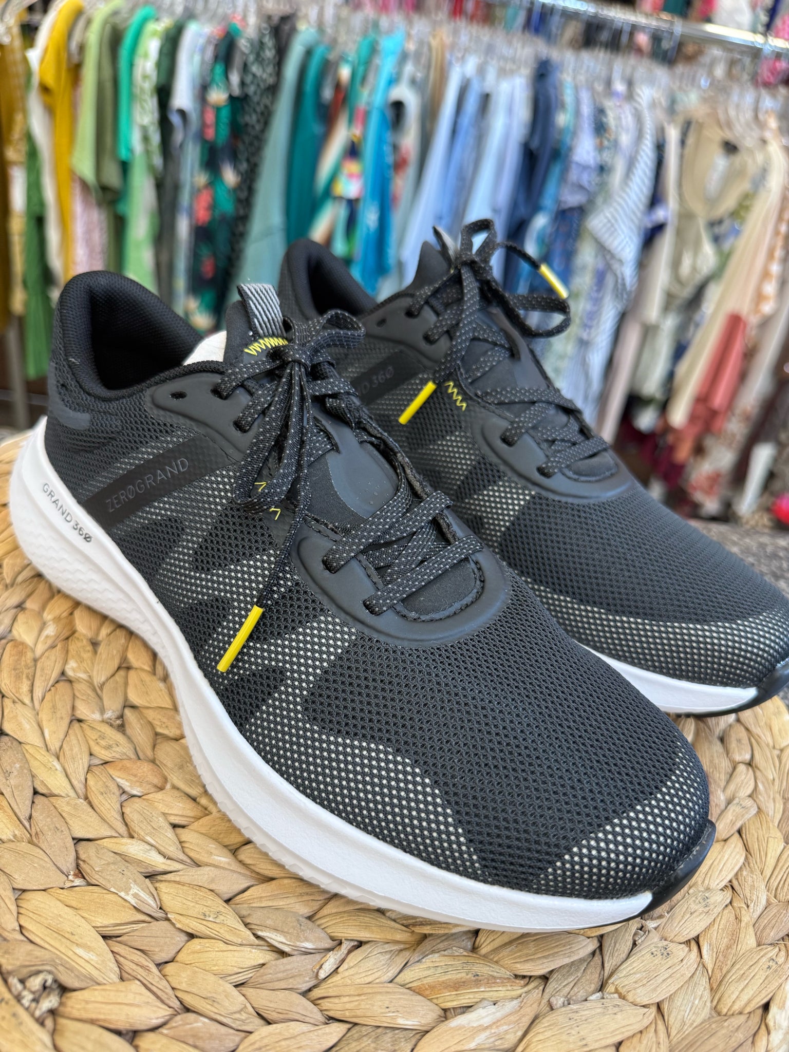 New  Without Tag COLE HAAN Black Yellow Trim Size 8 Designer Sneaker