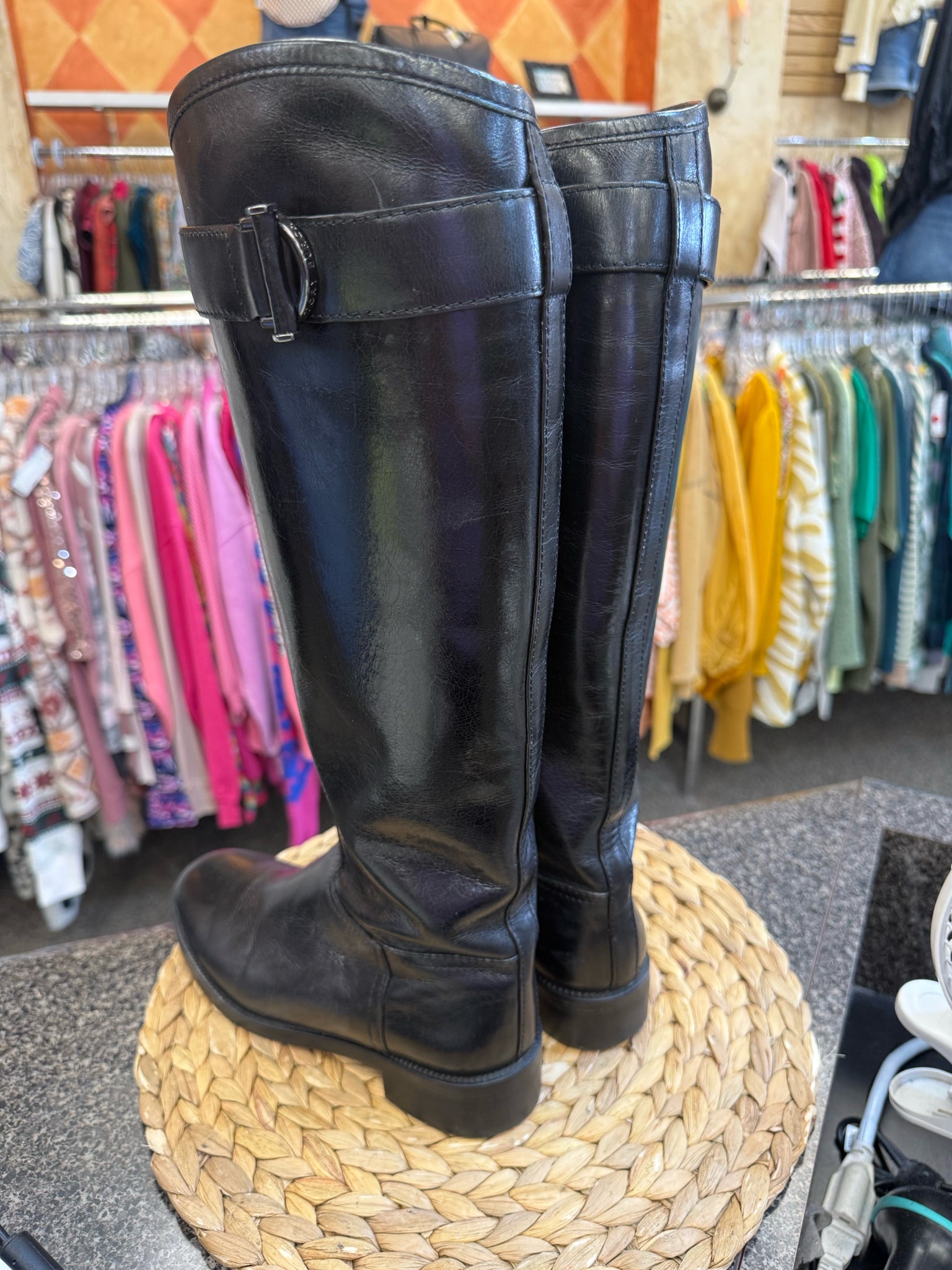 Pre-owned TORY BURCH BLACK LEATHER Size 7 Designer Boot