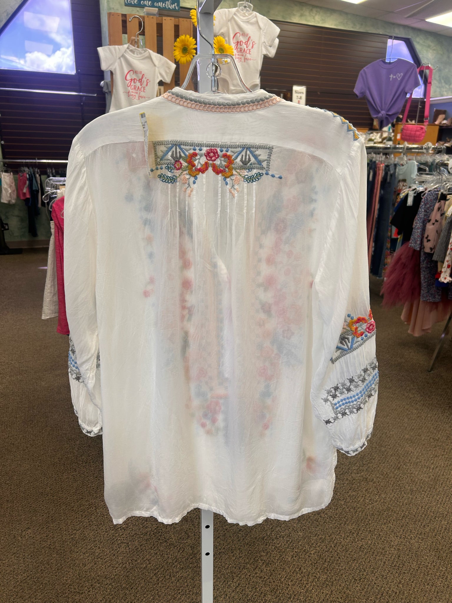 Pre-owned JOHNNY WAS White Multi Floral Quarter Sleeve Size: S Designer Blouse