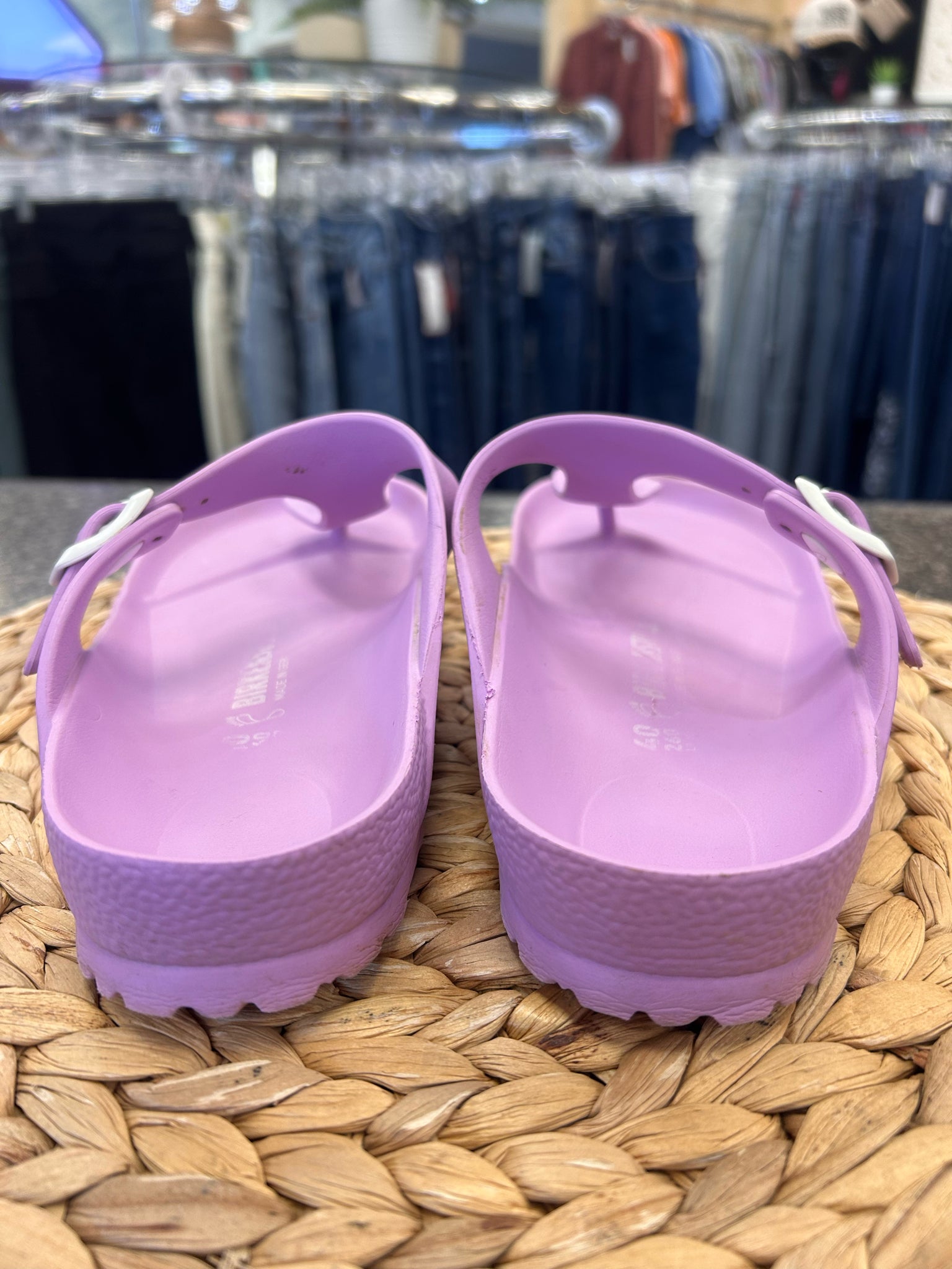 Pre-owned BIRKENSTOCK Light purple Size 9.5 Sandal