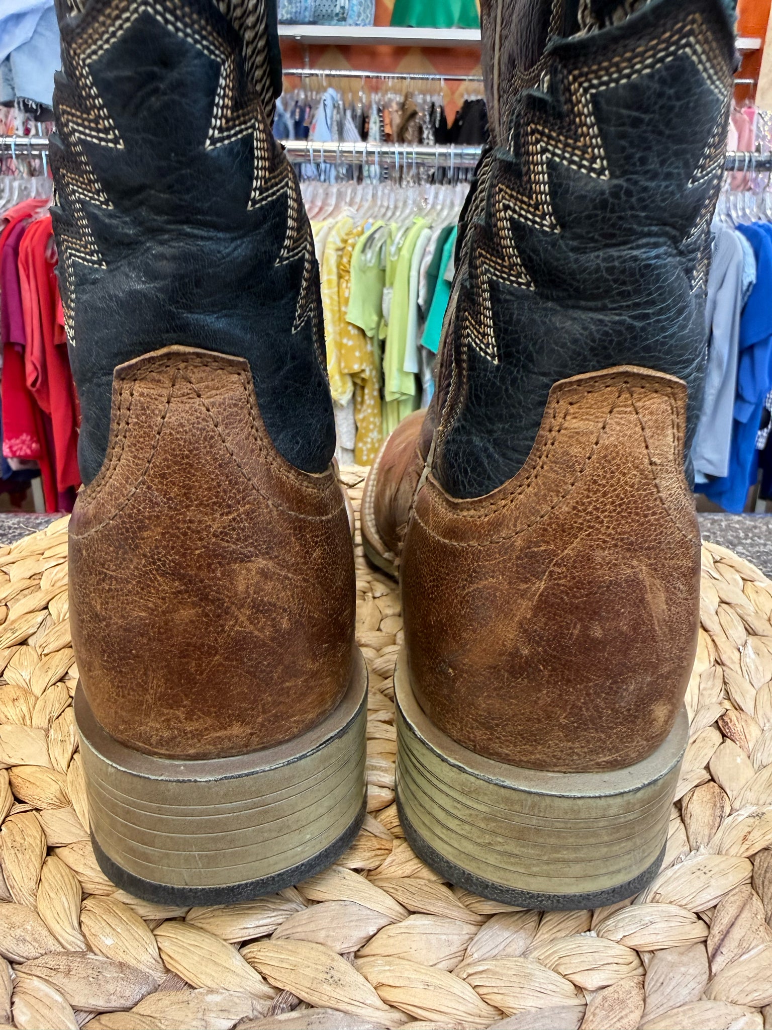 Pre-owned ARIAT Brown Navy SHOE SIZE 7 Mens Designer Boot