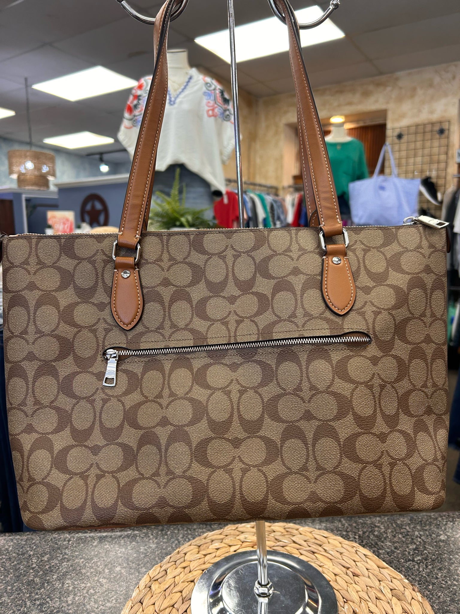 Pre-owned COACH Tan Brown Trim Shoulder Designer Purse