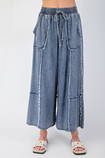New EASEL Washed Denim Size Small Pants