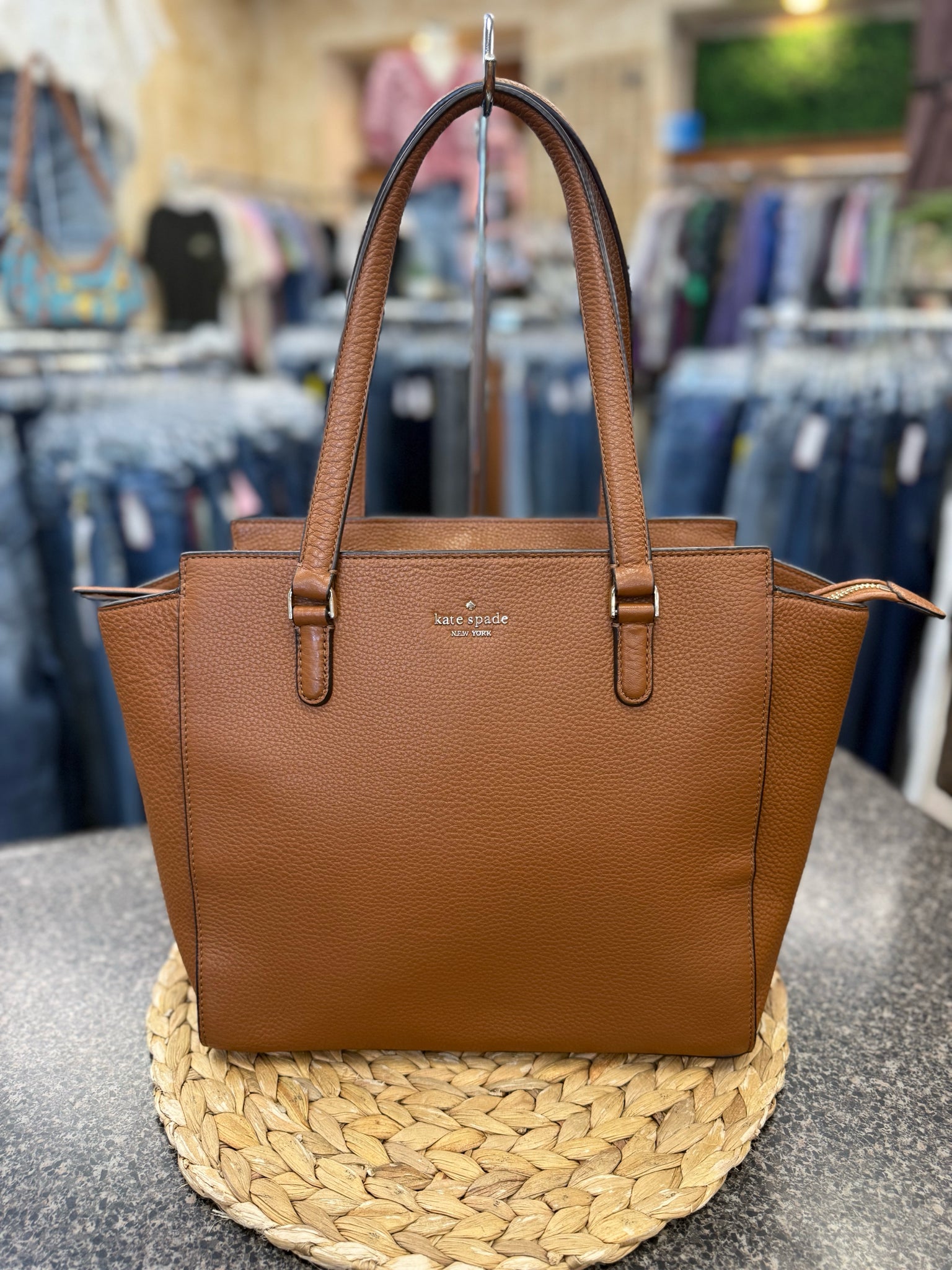 Pre-owned KATE SPADE Brown Shoulder Designer Purse