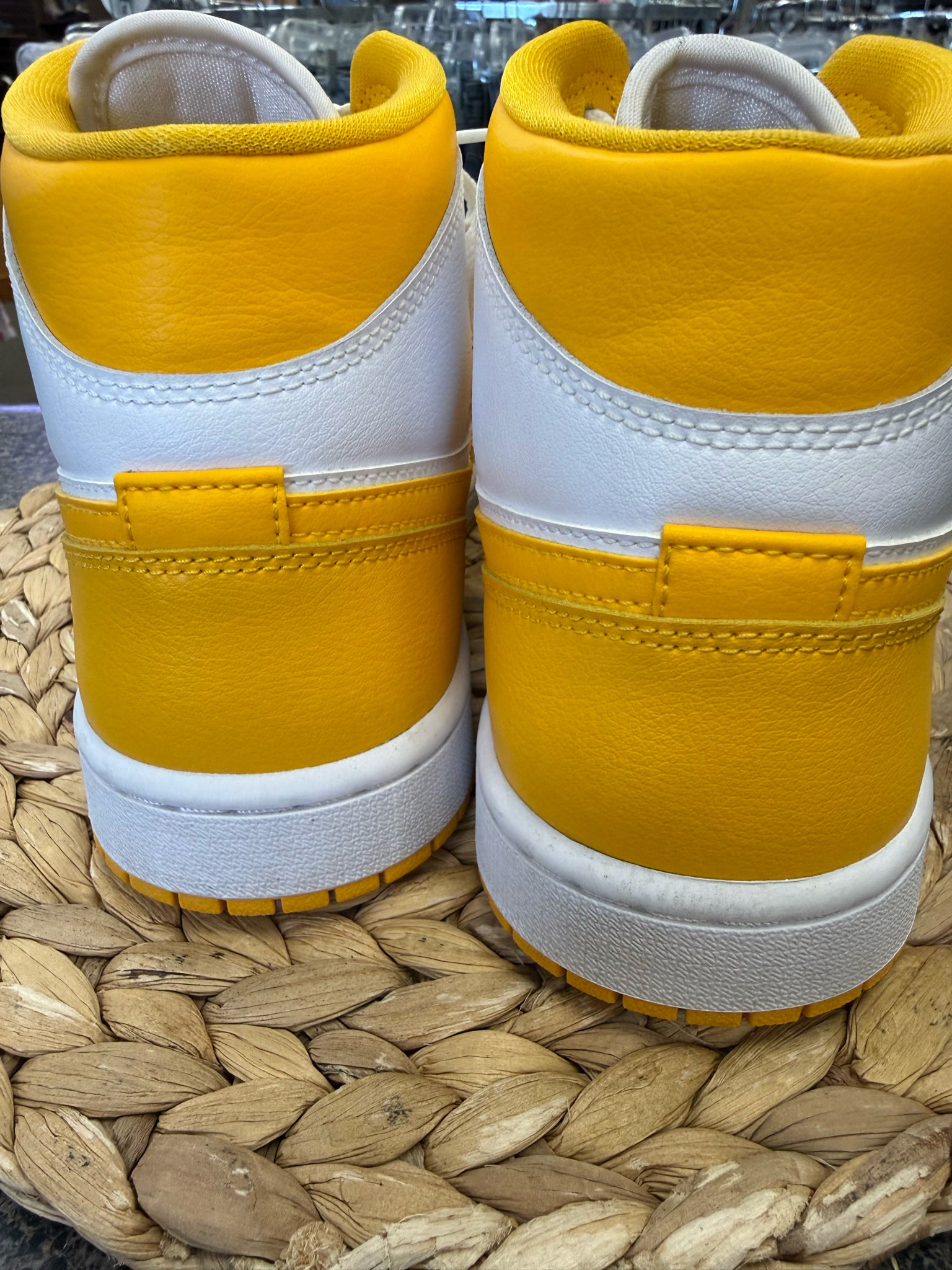 Pre-owned AIR JORDAN Yellow White Trim Size 9.5 Designer Sneaker