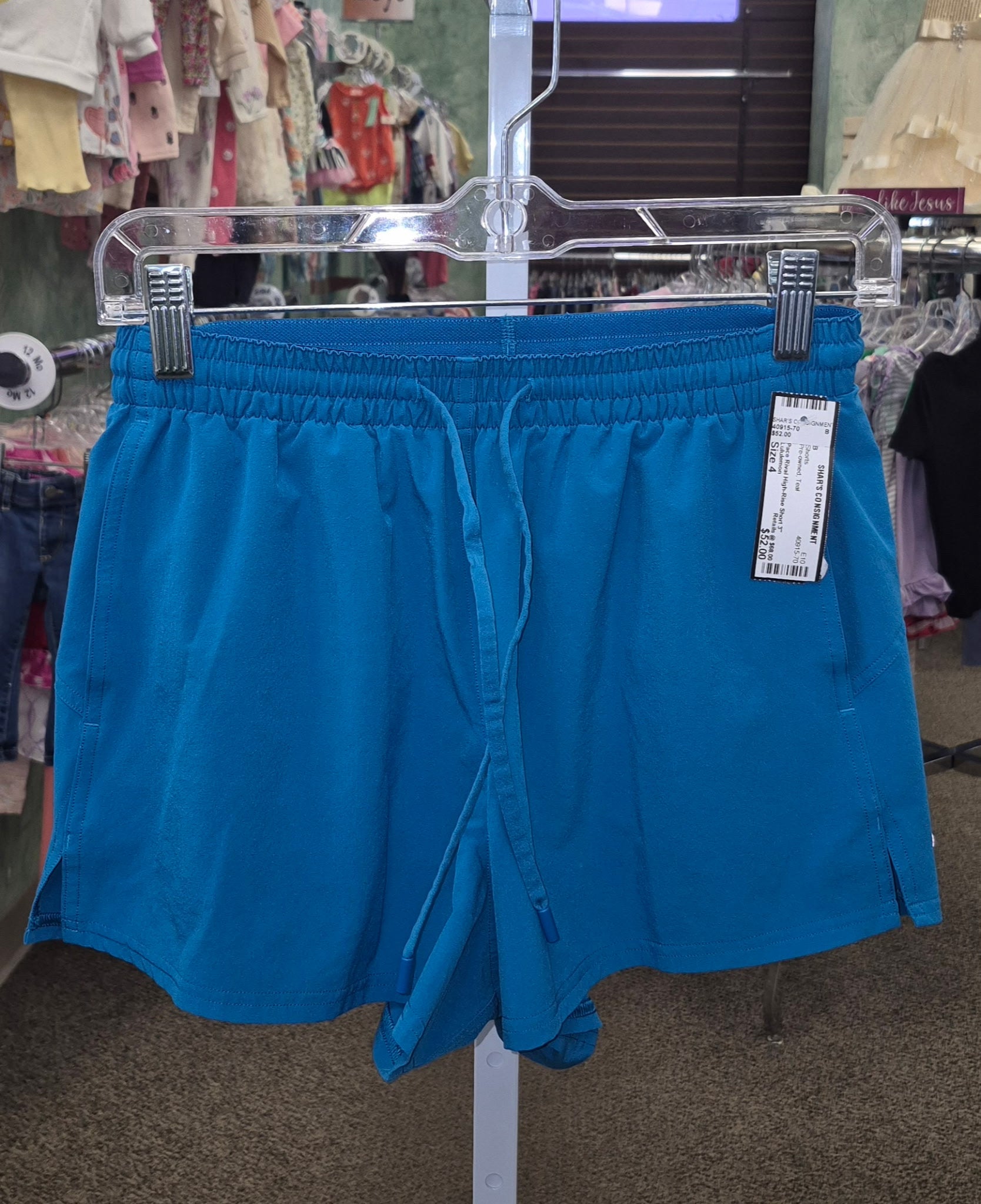 Pre-owned Lululemon Teal # SIZE 4 Designer Shorts