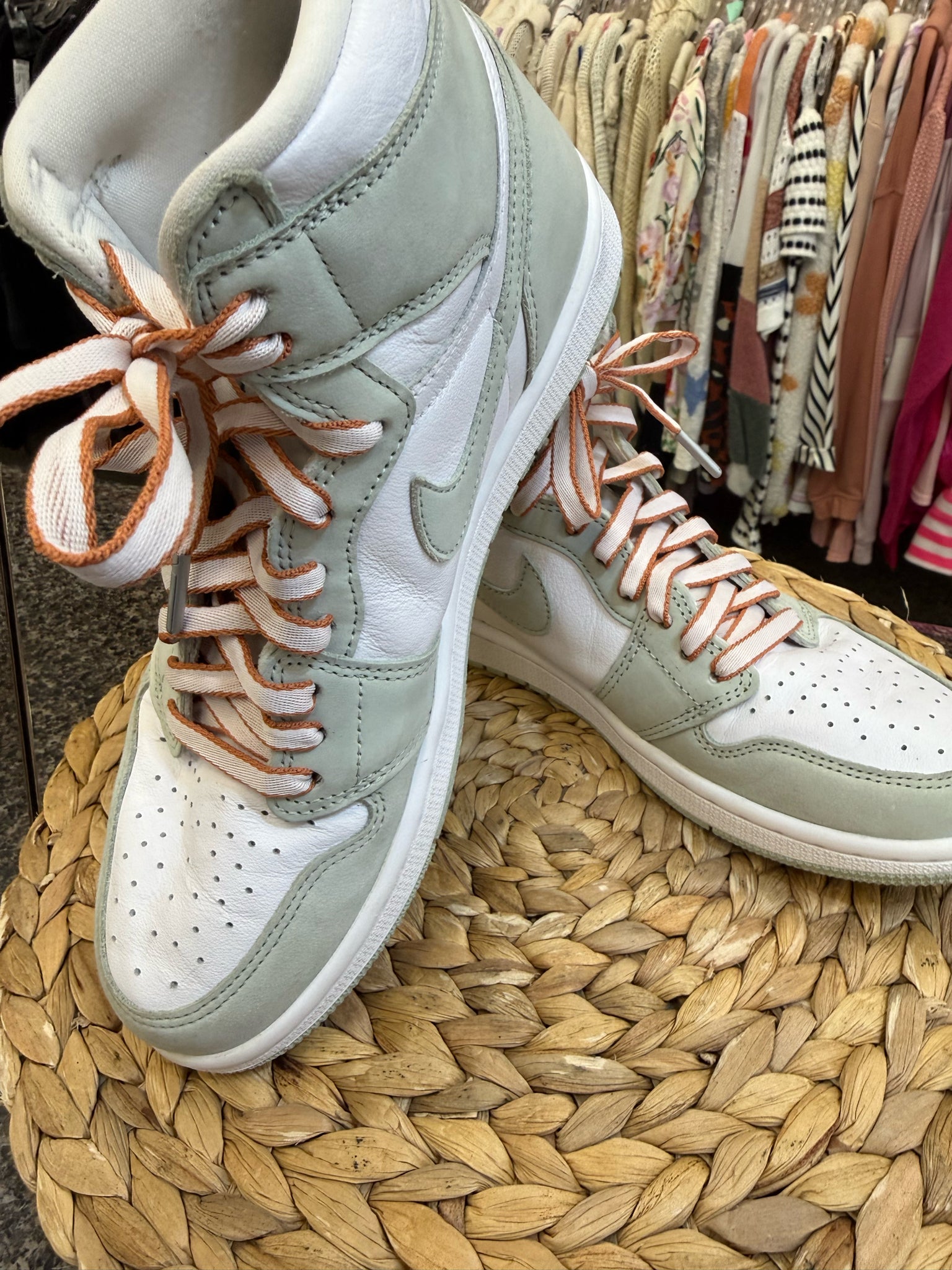 Pre-owned AIR JORDAN SEA GREEN White Size 9.5 Designer Sneaker