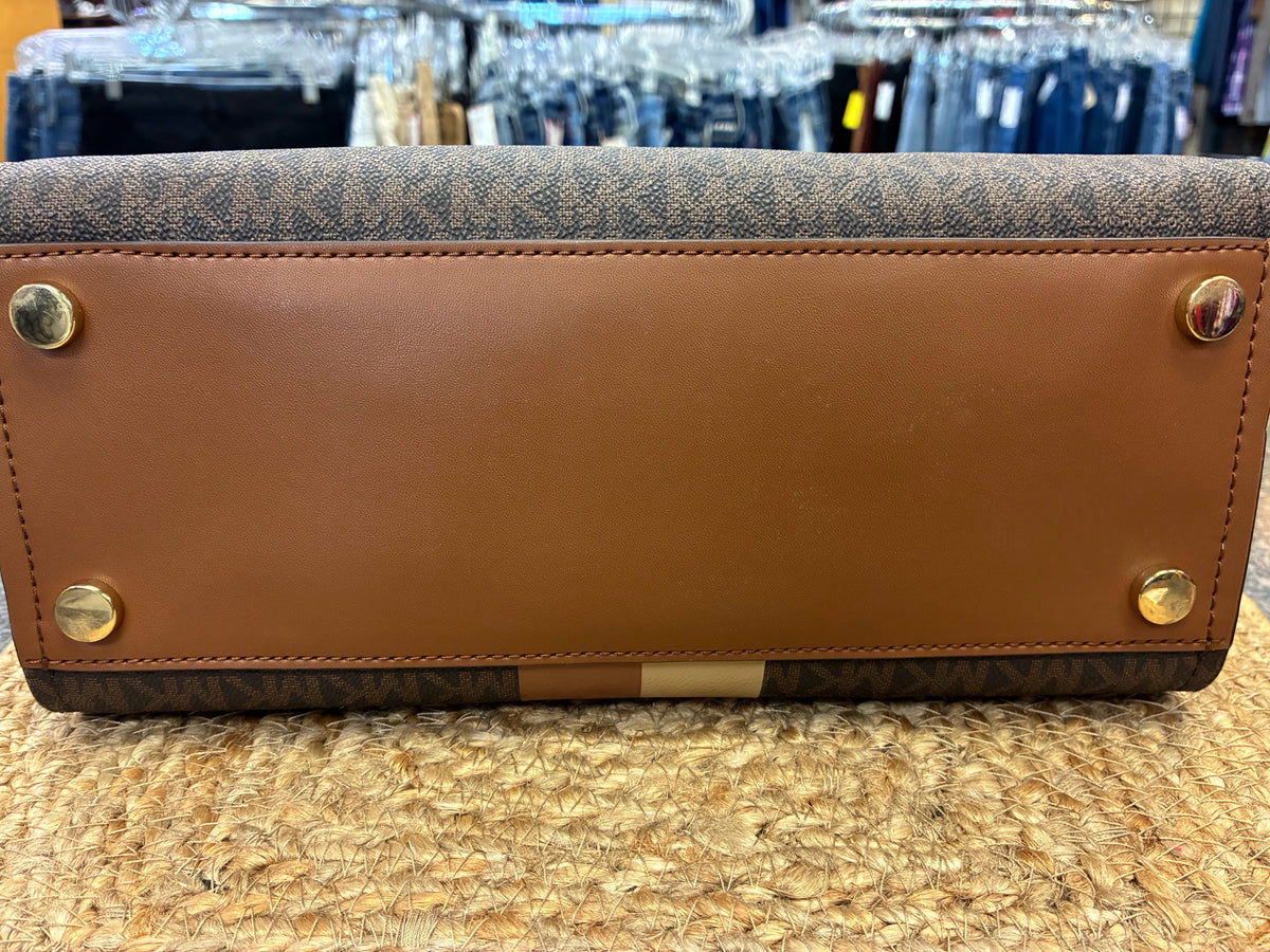 New  Without Tag MICHAEL KORS Brown Signature Light brown Designer Purse