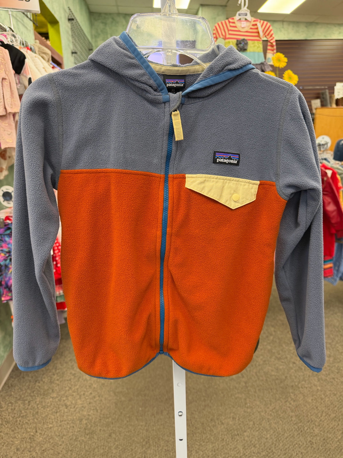 Pre-owned PATAGONIA Dusty blue Burnt Orange C-SIZE 5T Boys Light Wt Jacket