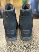 Pre-owned UGG Black Size 6.5 Designer Bootie