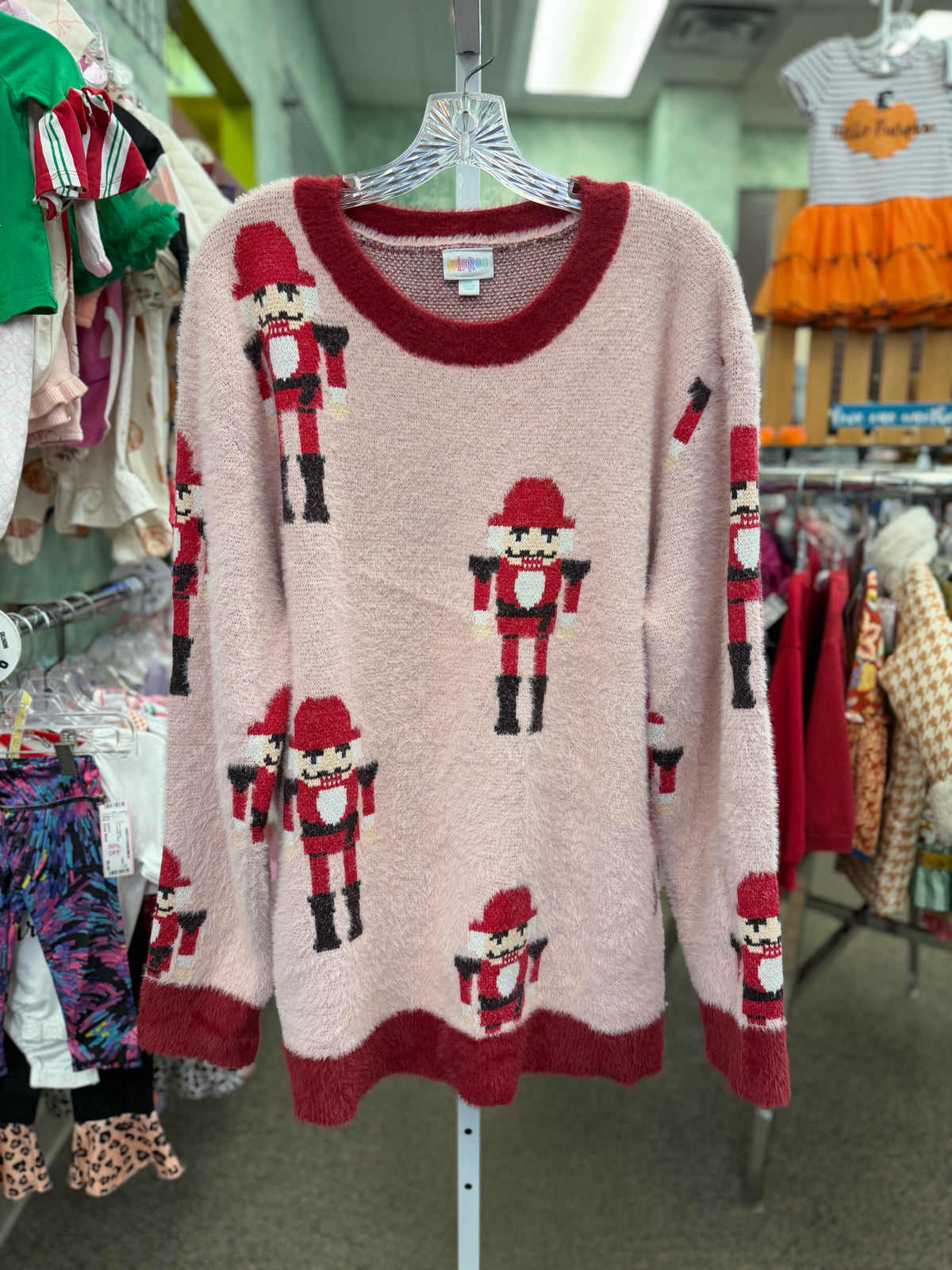 Pre-owned LULAROE Pink Red Print Size 2X Long Sleeve Sweater