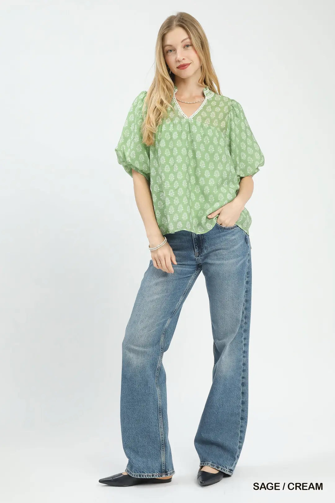 New UMGEE Light green print White Size S Short Sleeve Blouse