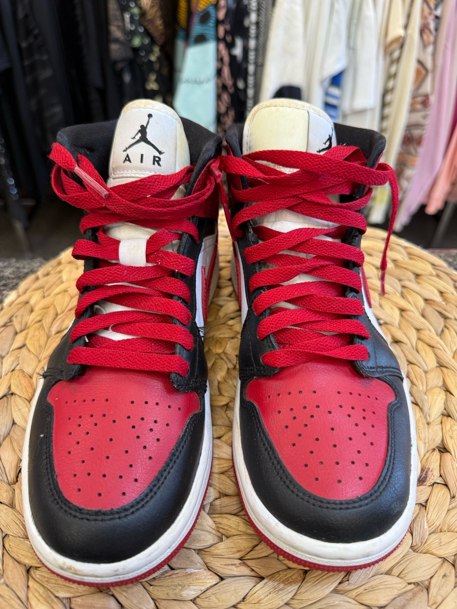 Pre-owned Nike Air Jordan White Black Trim Size 6.5 Designer Sneaker