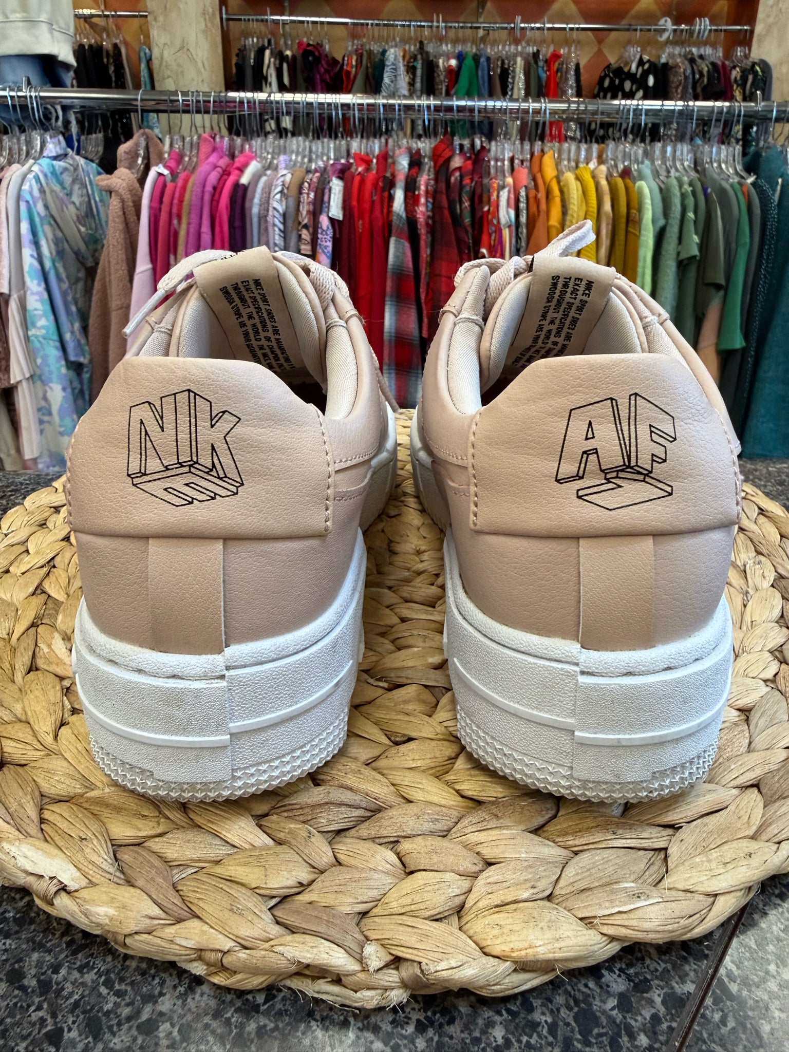 Pre-owned NIKE AIR FORCE Pale pink White Size 9 Designer Sneaker