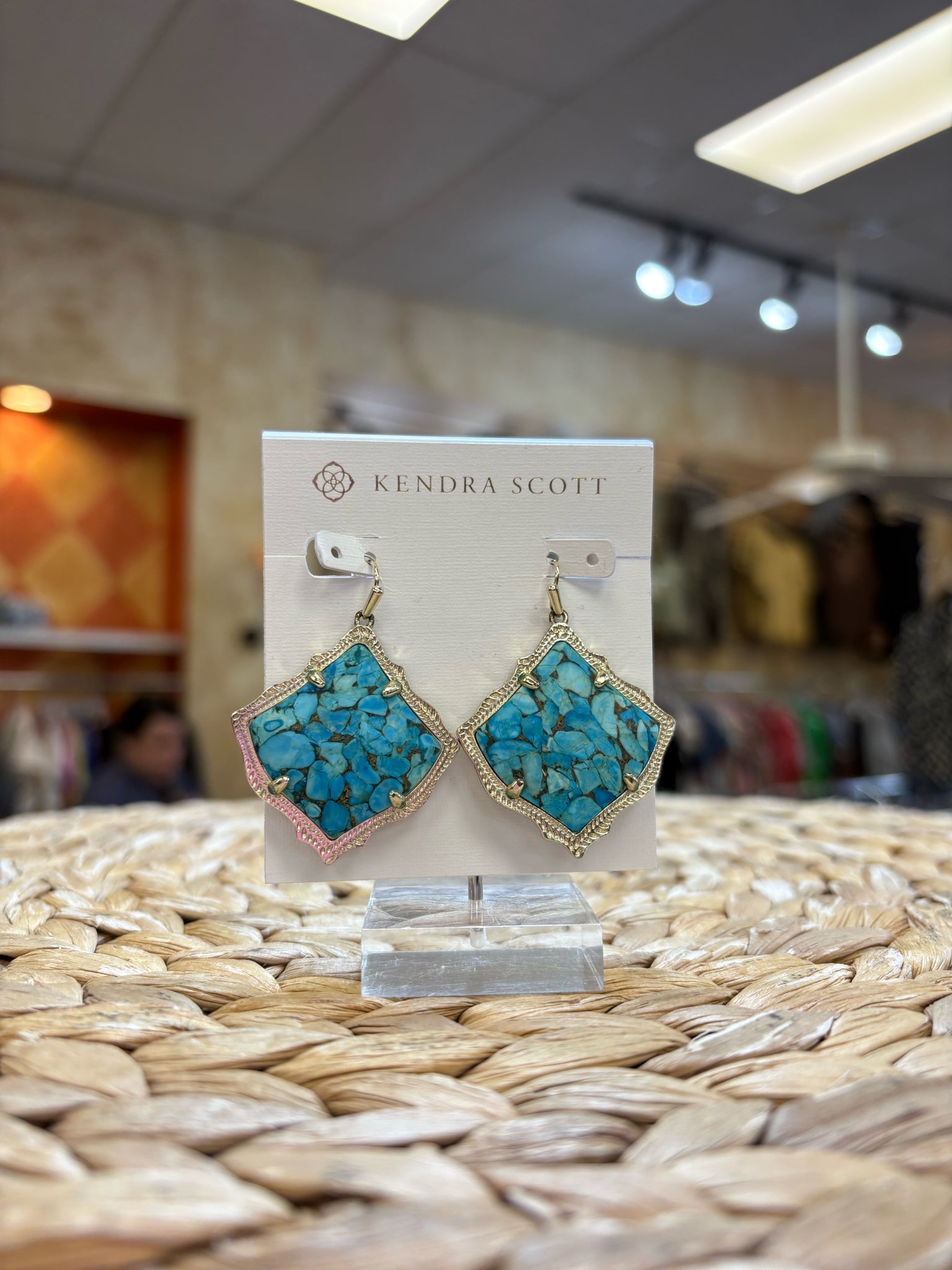 Pre-owned KENDRA SCOTT Turquoise Gold Designer Earring