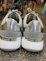 Pre-owned MICHAEL KORS Light gray clear Size 9 Designer Sneaker