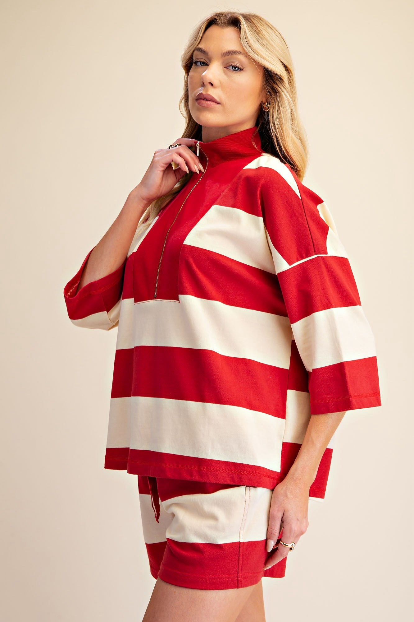 New GLAM Red stripe Cream Dr Size S Short Sleeve ShortSet