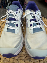 Pre-owned On Cloud Cream Purple Size 9.5 Designer Sneaker