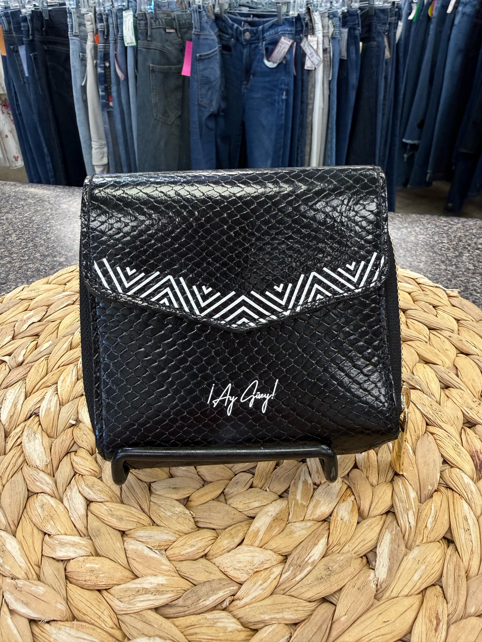 Pre-owned AY GUEY Black White Designer Purse Set