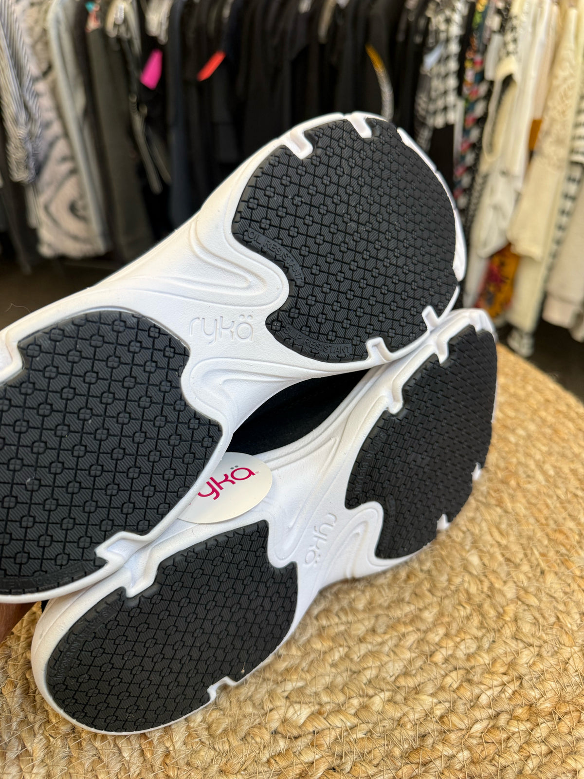 New with Tag RYKA Black White Trim Size 8 Shoe