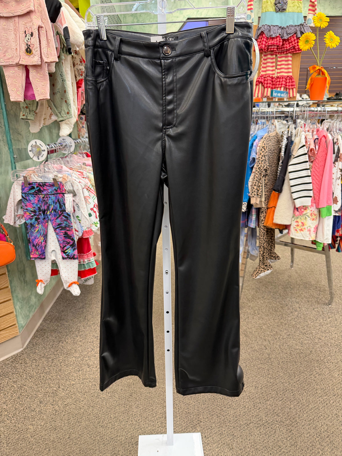 New with Tag BOHO CHIC Black Size 6 Pants