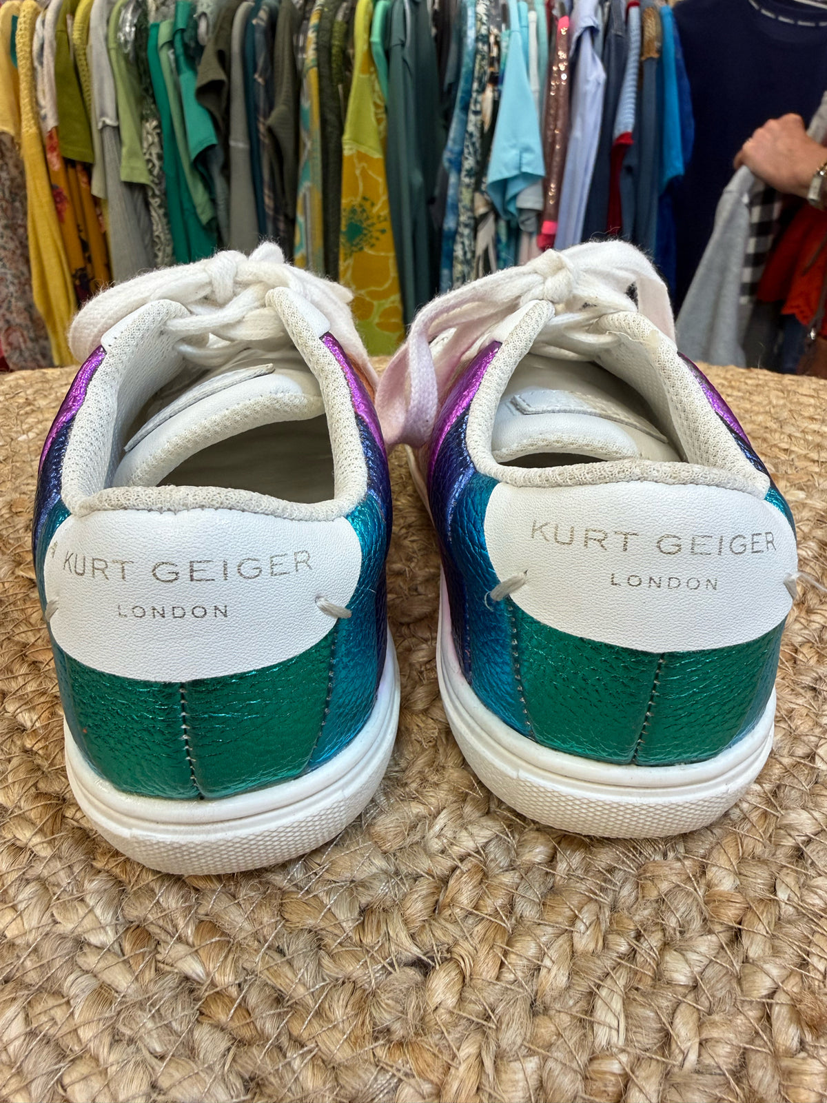 Pre-owned KURT GEIGER White Multi Stripe Shoe Size 9 Girls Sneaker