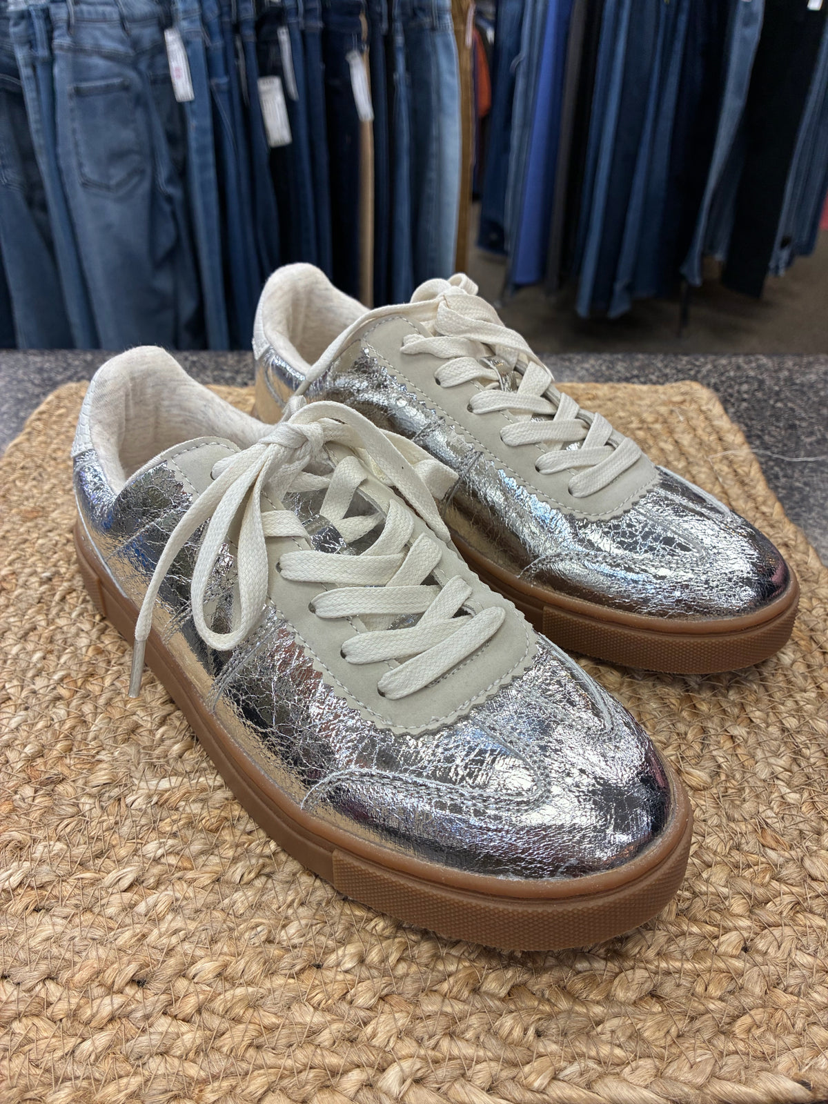 Pre-owned Cushionaire Silver White Trim Size 7.5 Sneaker