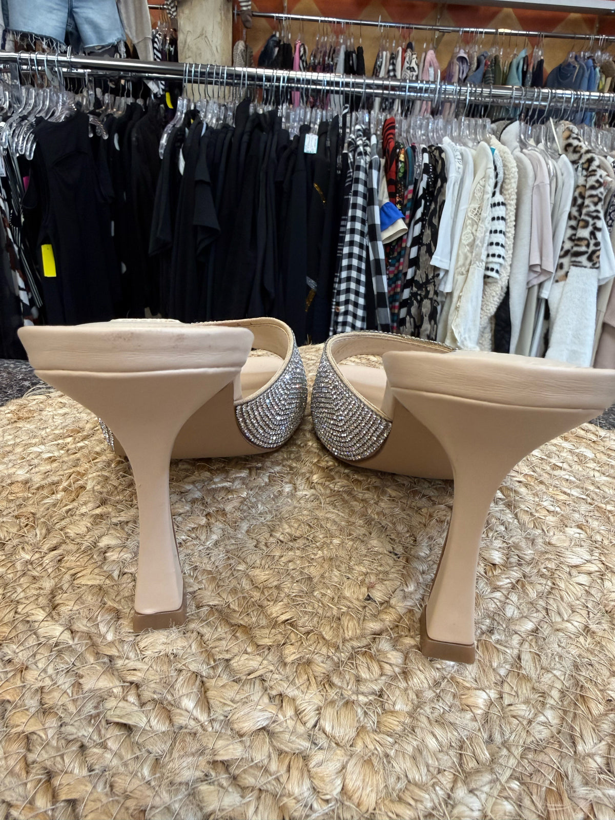Pre-owned STEVE MADDEN Silver Tan Size 8 Heel