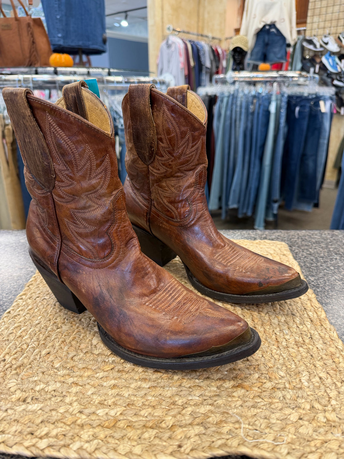 Pre-owned Idyllwind Dark brown Size 8.5 Designer Boot