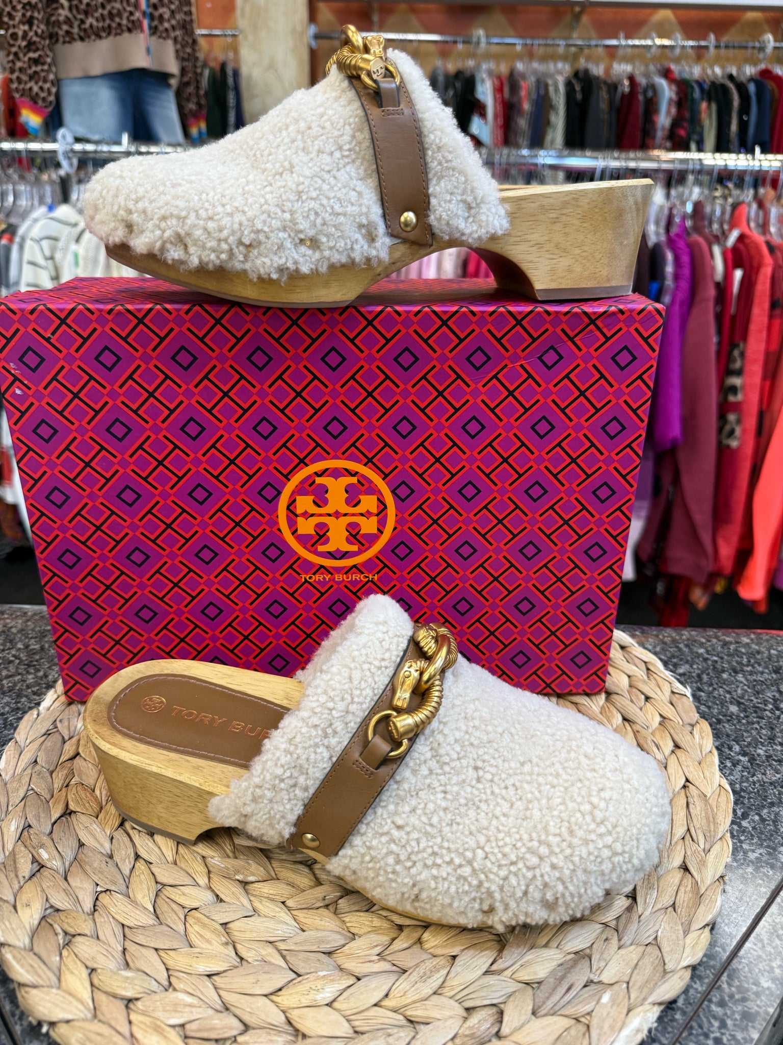 Pre-owned TORY BURCH Cream Brown Trim Size 7.5 Designer Shoe