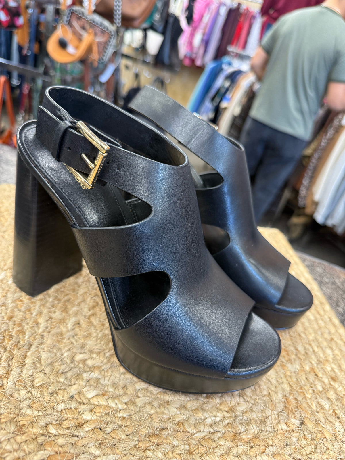 Pre-owned MICHAEL KORS Black Size 8 Heel