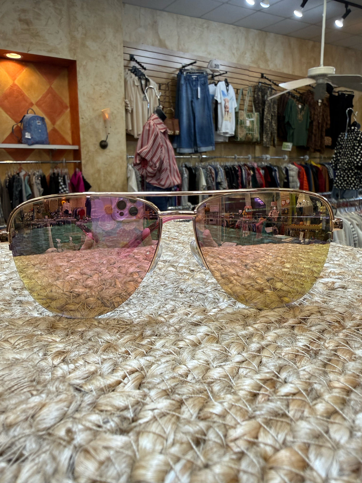 Pre-owned DIFF Gold Pink Designer Sunglasses
