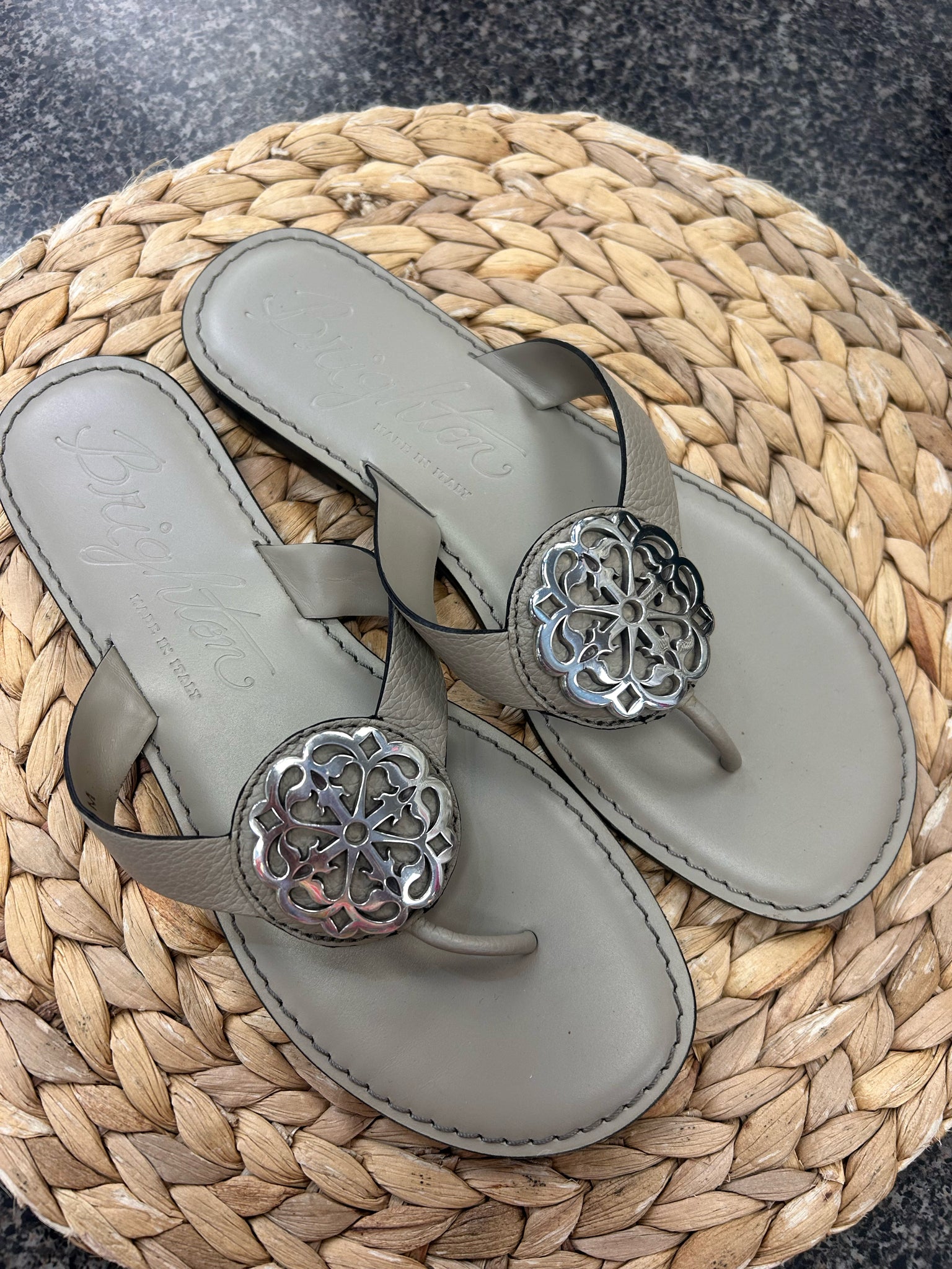 New  Without Tag BRIGHTON Grey Silver Trim Size 8 Sandal