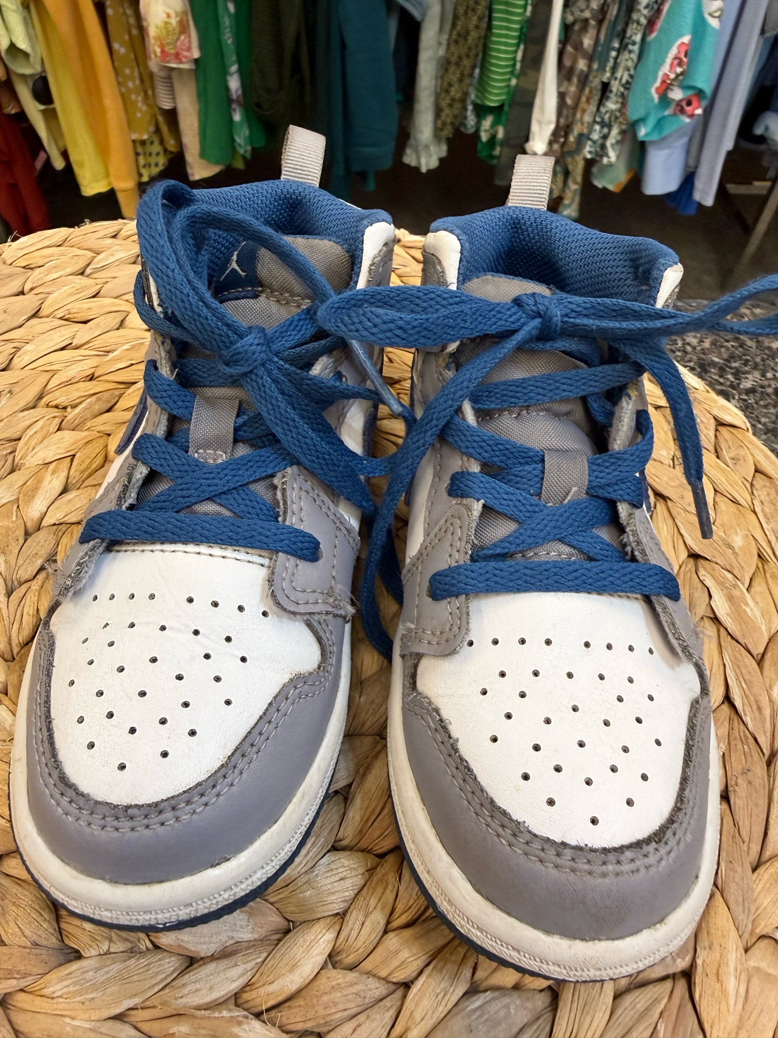 Pre-owned Nike Air Jordan White Blue Trim C-SIZE 9 Boys Sneaker