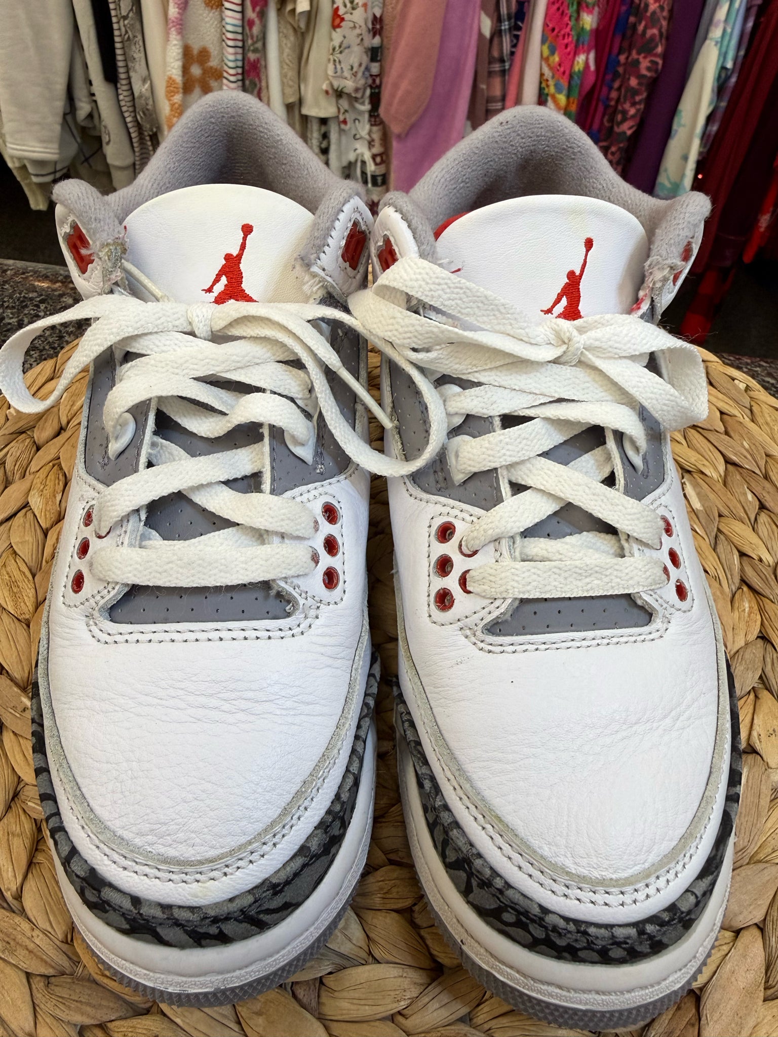 Pre-owned Nike Air Jordan White Red Trim C-SIZE 4.5 Boys Designer Sneaker