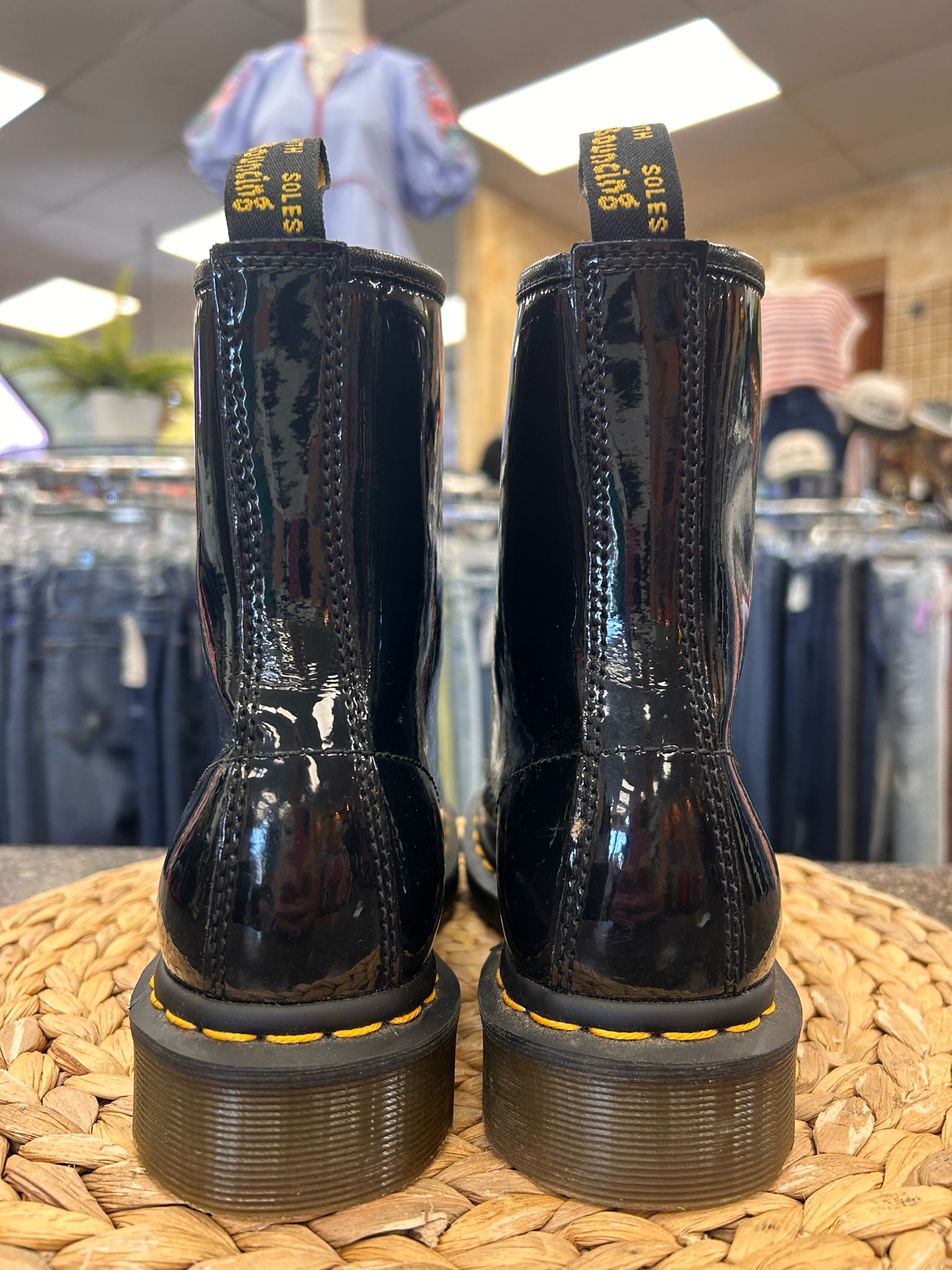 Pre-owned DR MARTENS Black patent Size 8 Designer Boot